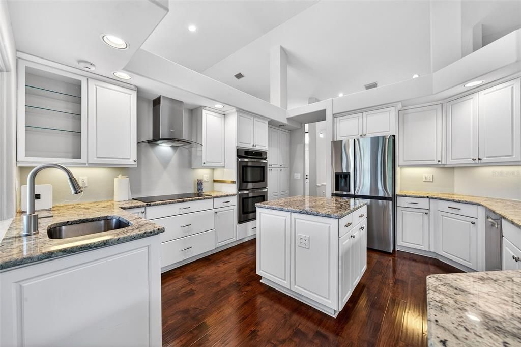 出租: $5,750 (3 贝兹, 3 浴室, 3168 平方英尺)