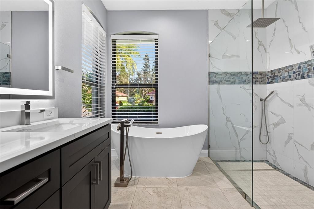 出租: $5,750 (3 贝兹, 3 浴室, 3168 平方英尺)