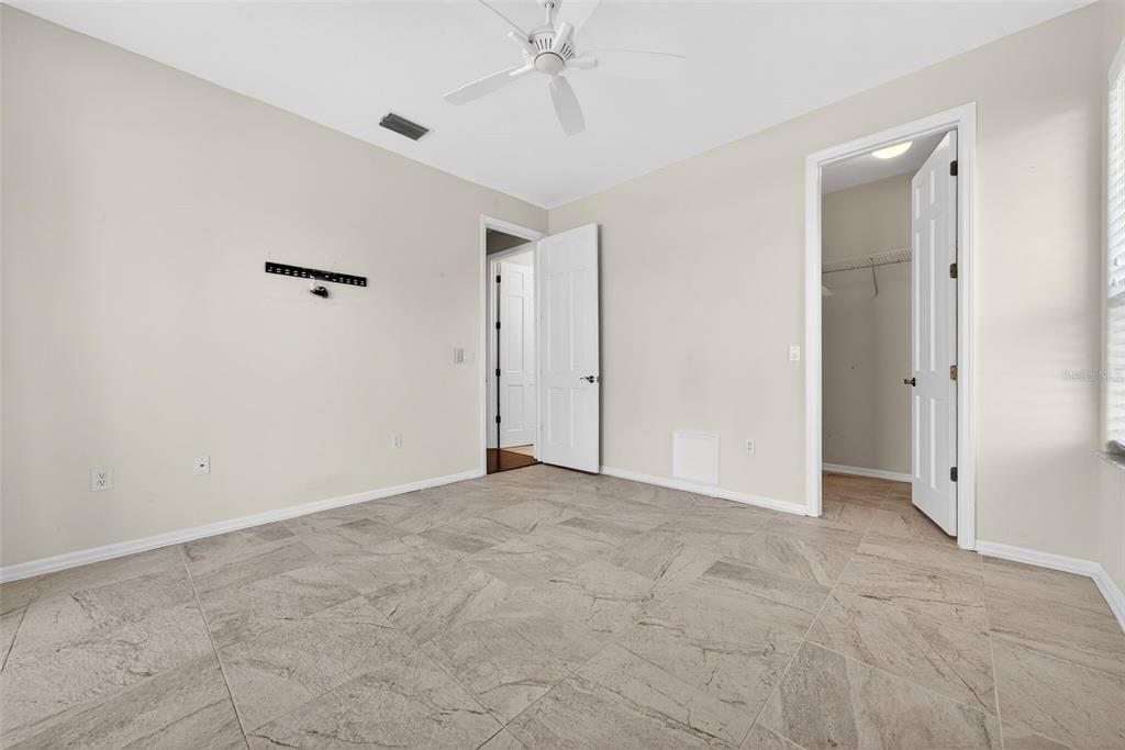 出租: $5,750 (3 贝兹, 3 浴室, 3168 平方英尺)