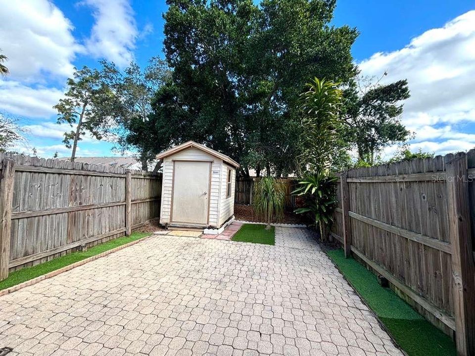 For Sale: $267,000 (2 beds, 2 baths, 1062 Square Feet)