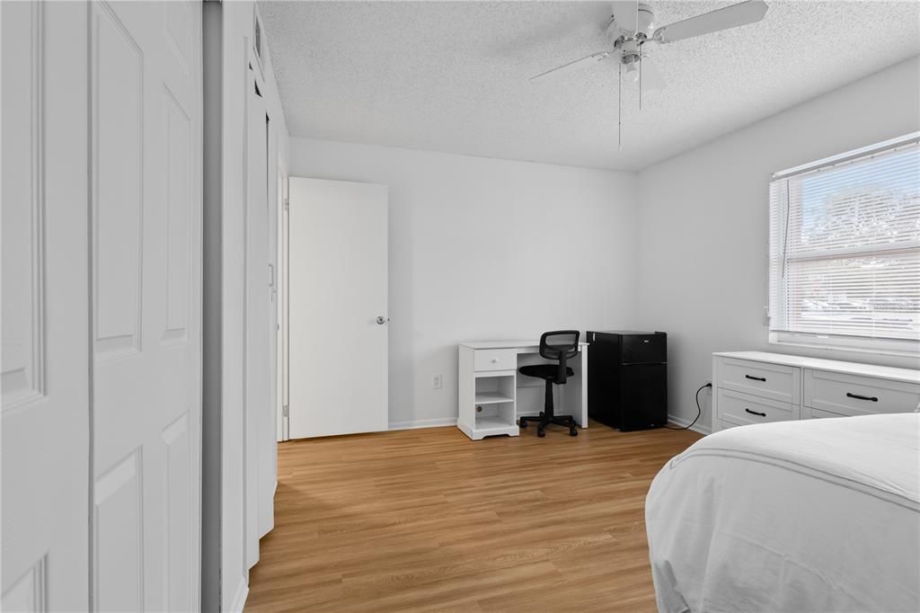 На продажу: $267,000 (2 спален, 2 ванн, 1062 Квадратных фут)