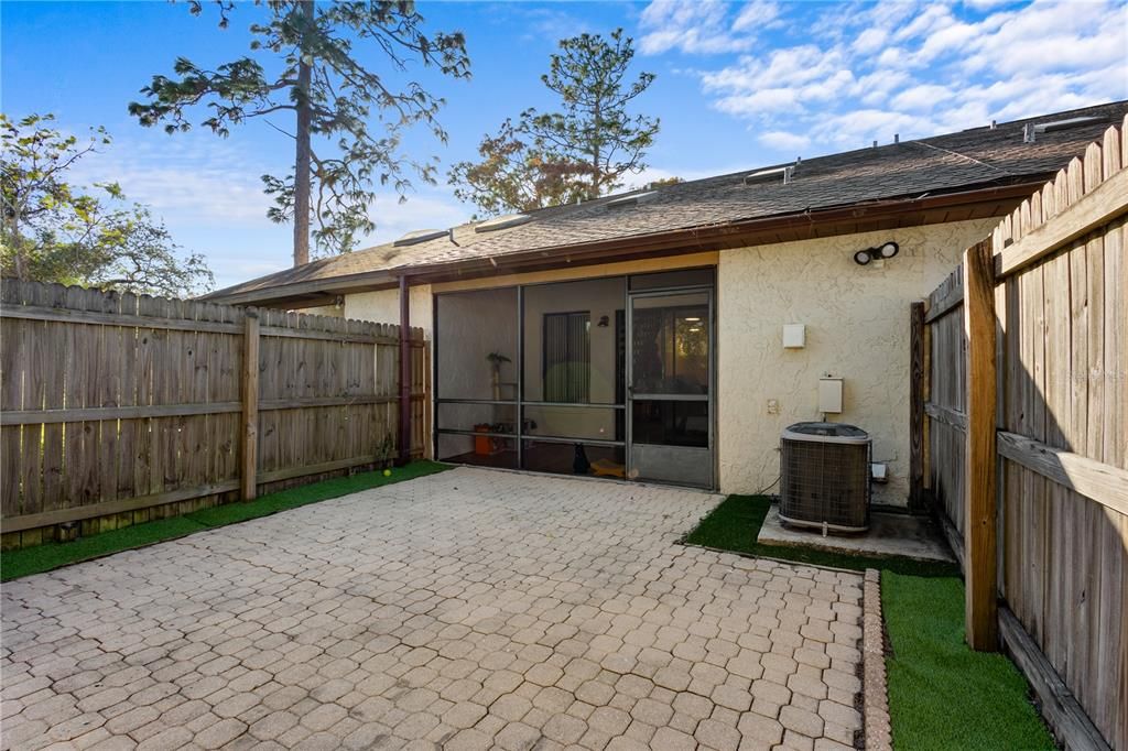 На продажу: $267,000 (2 спален, 2 ванн, 1062 Квадратных фут)