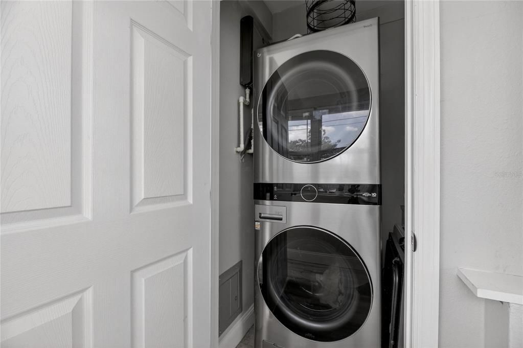 待售: $375,000 (3 贝兹, 2 浴室, 1230 平方英尺)