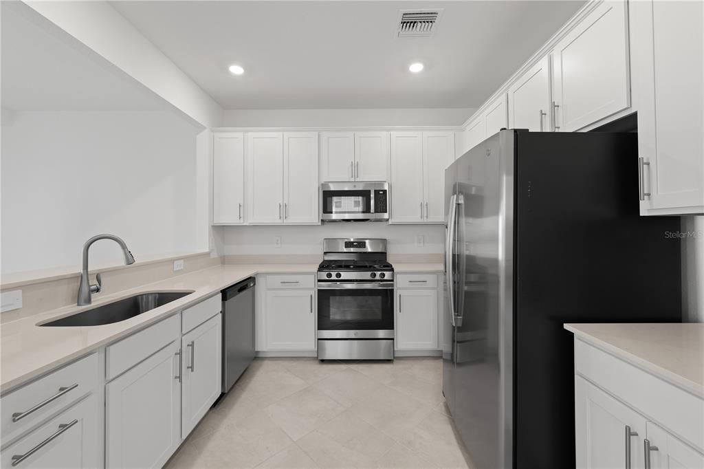 В аренду: $1,800 (3 спален, 2 ванн, 1871 Квадратных фут)