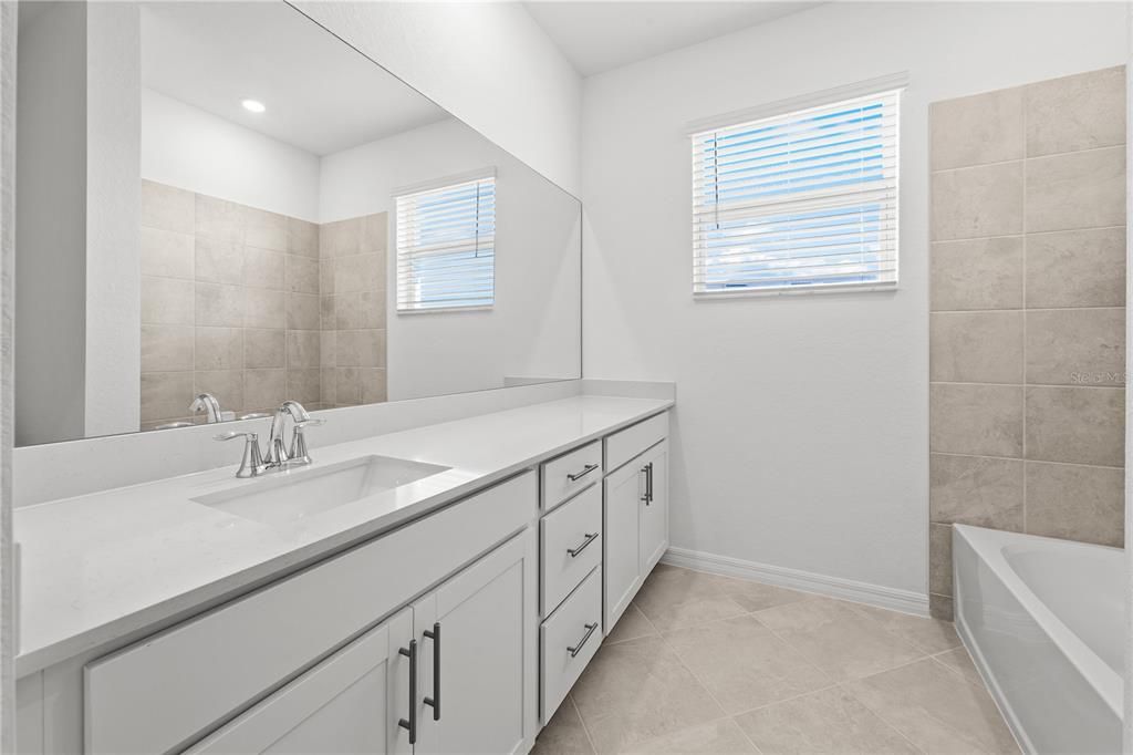 В аренду: $1,800 (3 спален, 2 ванн, 1871 Квадратных фут)