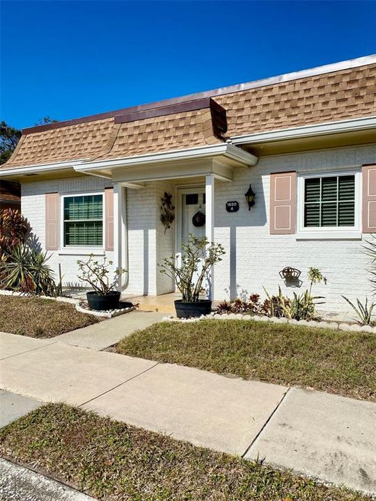 На продажу: $284,500 (2 спален, 2 ванн, 1400 Квадратных фут)