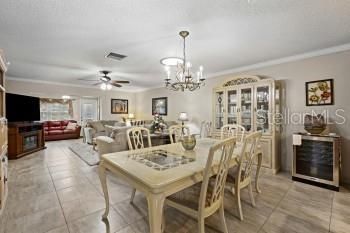 待售: $284,500 (2 贝兹, 2 浴室, 1400 平方英尺)