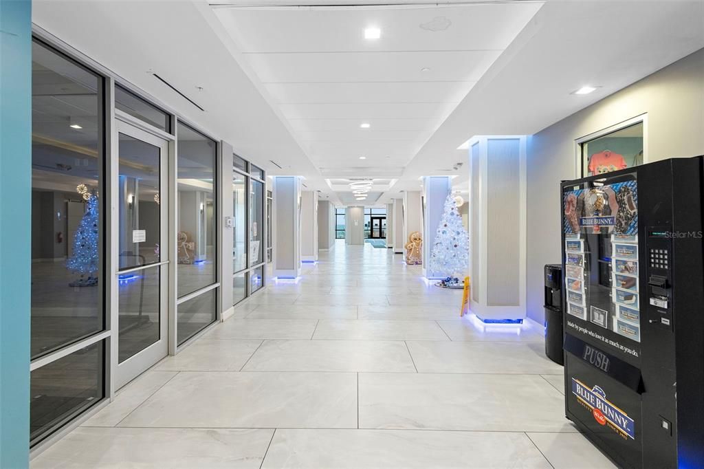 For Sale: $249,000 (3 beds, 3 baths, 1130 Square Feet)