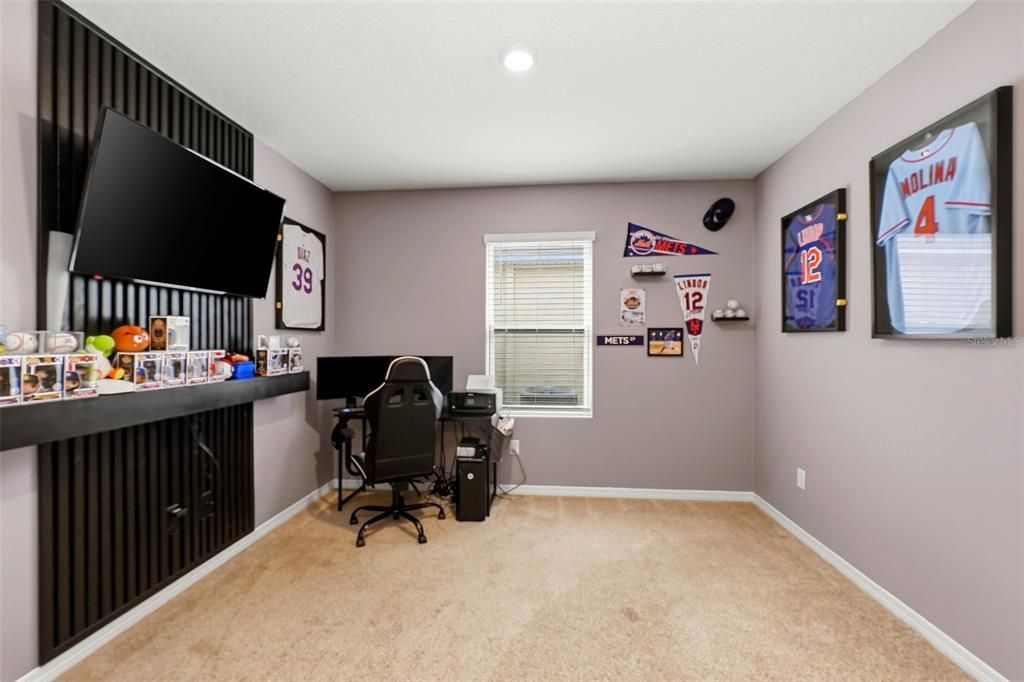 На продажу: $430,000 (4 спален, 2 ванн, 1851 Квадратных фут)