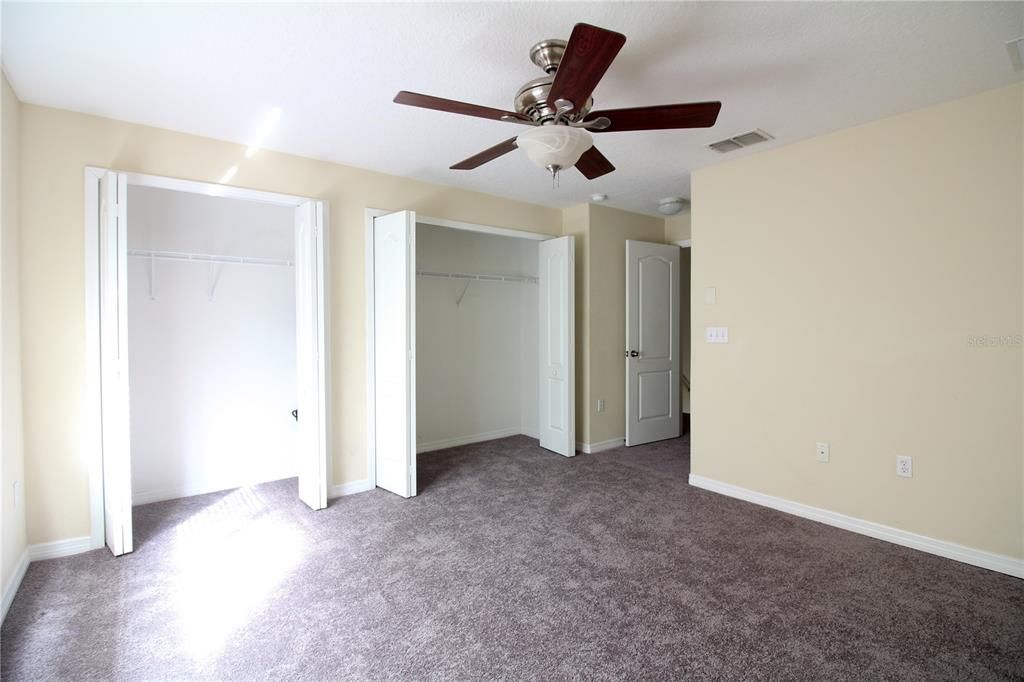 В аренду: $1,700 (2 спален, 2 ванн, 1224 Квадратных фут)