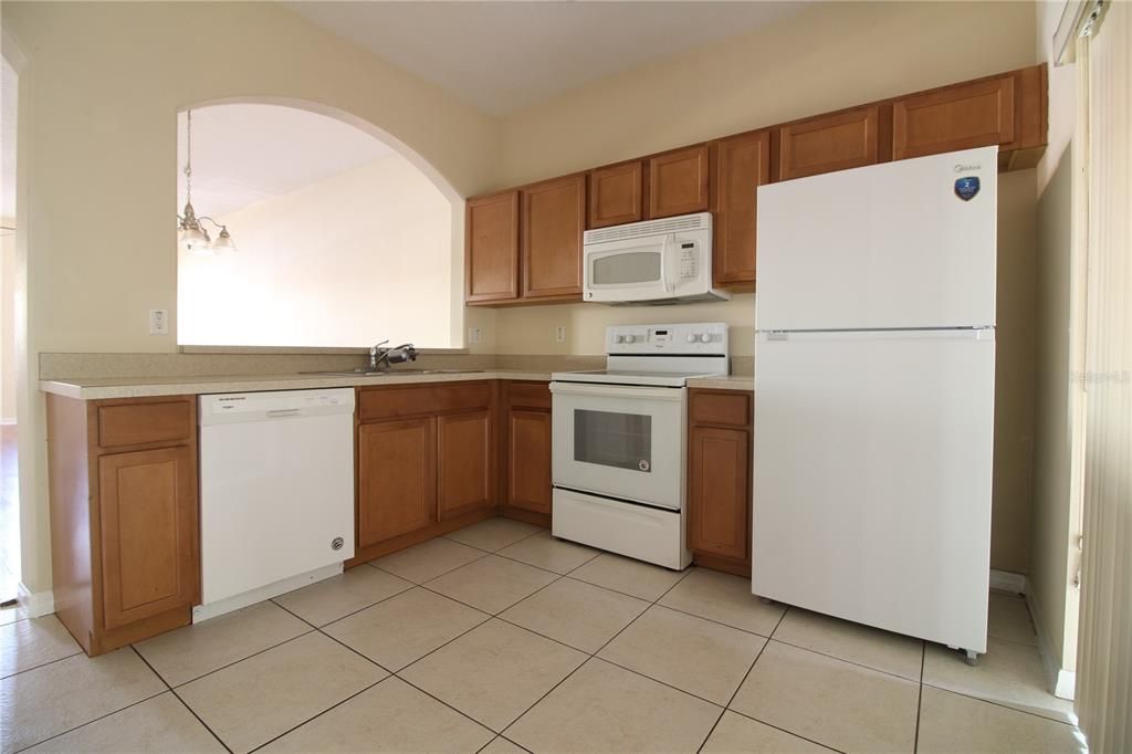 В аренду: $1,700 (2 спален, 2 ванн, 1224 Квадратных фут)