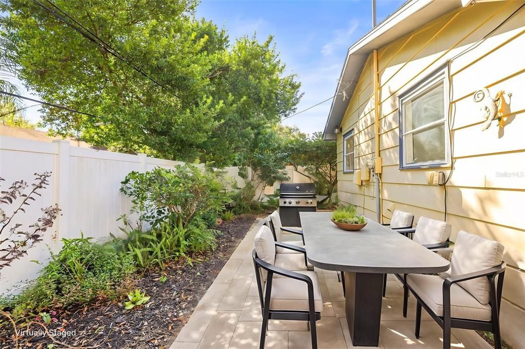 En Venta: $325,000 (2 camas, 1 baños, 872 Pies cuadrados)