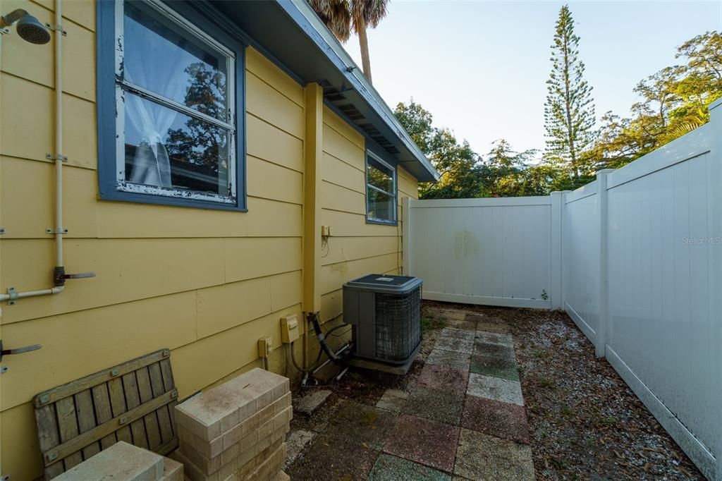 En Venta: $325,000 (2 camas, 1 baños, 872 Pies cuadrados)