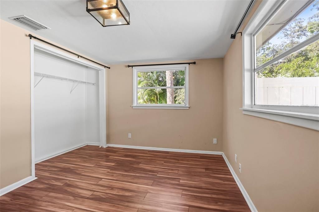 En Venta: $325,000 (2 camas, 1 baños, 872 Pies cuadrados)