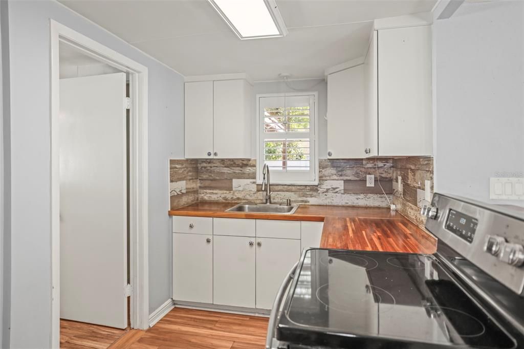 En Venta: $325,000 (2 camas, 1 baños, 872 Pies cuadrados)