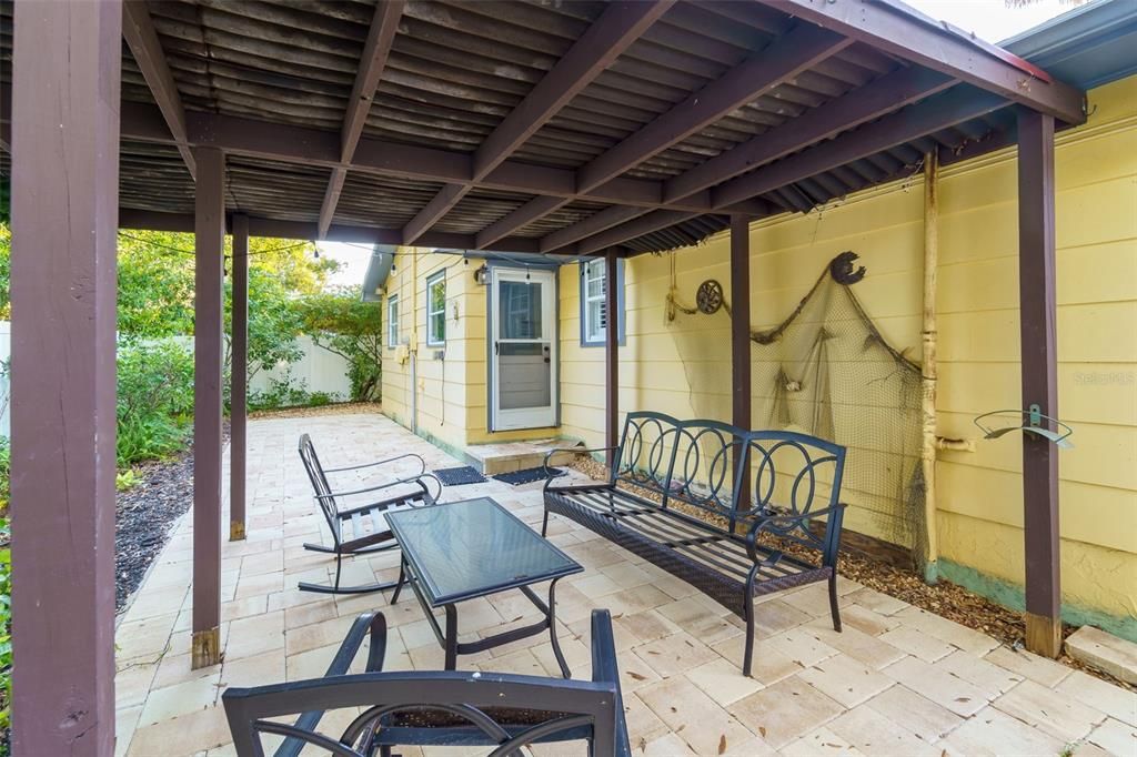 En Venta: $325,000 (2 camas, 1 baños, 872 Pies cuadrados)