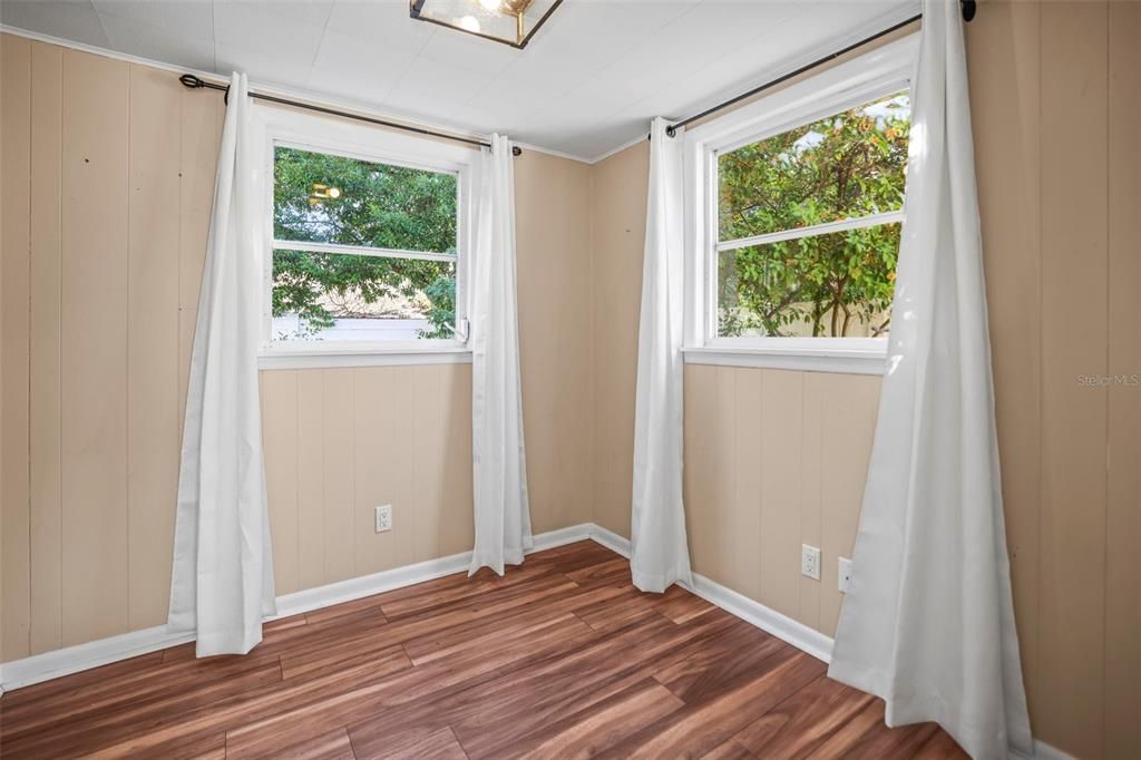 En Venta: $325,000 (2 camas, 1 baños, 872 Pies cuadrados)