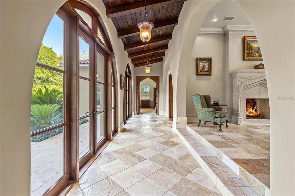 待售: $2,449,000 (5 贝兹, 4 浴室, 6440 平方英尺)