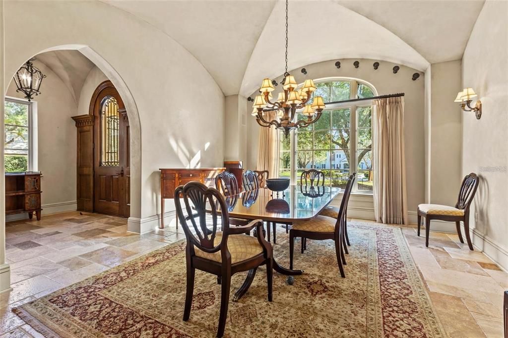 待售: $2,449,000 (5 贝兹, 4 浴室, 6440 平方英尺)