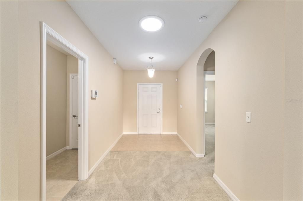 For Sale: $300,000 (2 beds, 2 baths, 1772 Square Feet)