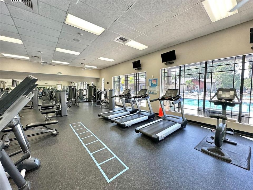 For Sale: $300,000 (2 beds, 2 baths, 1772 Square Feet)