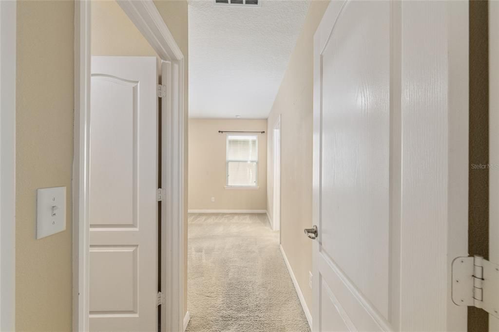 For Sale: $300,000 (2 beds, 2 baths, 1772 Square Feet)