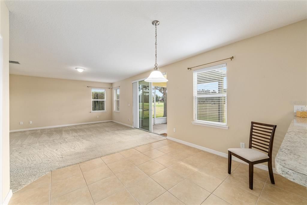 For Sale: $300,000 (2 beds, 2 baths, 1772 Square Feet)