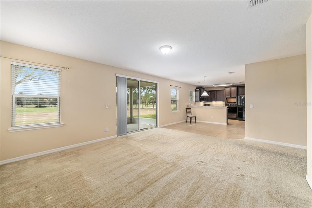 For Sale: $300,000 (2 beds, 2 baths, 1772 Square Feet)