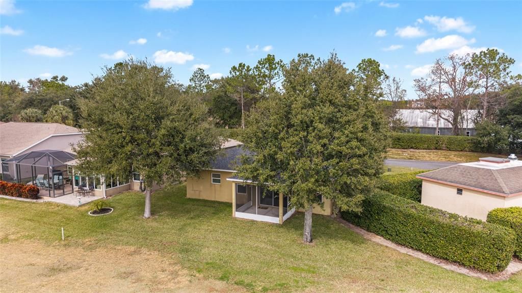 For Sale: $300,000 (2 beds, 2 baths, 1772 Square Feet)