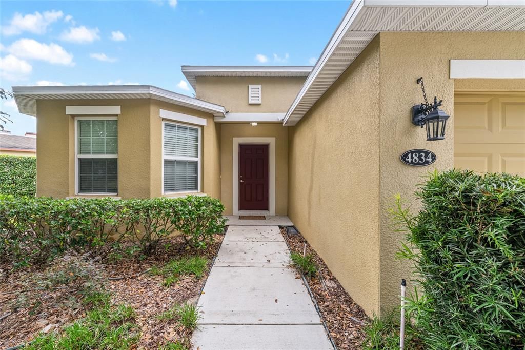 For Sale: $300,000 (2 beds, 2 baths, 1772 Square Feet)