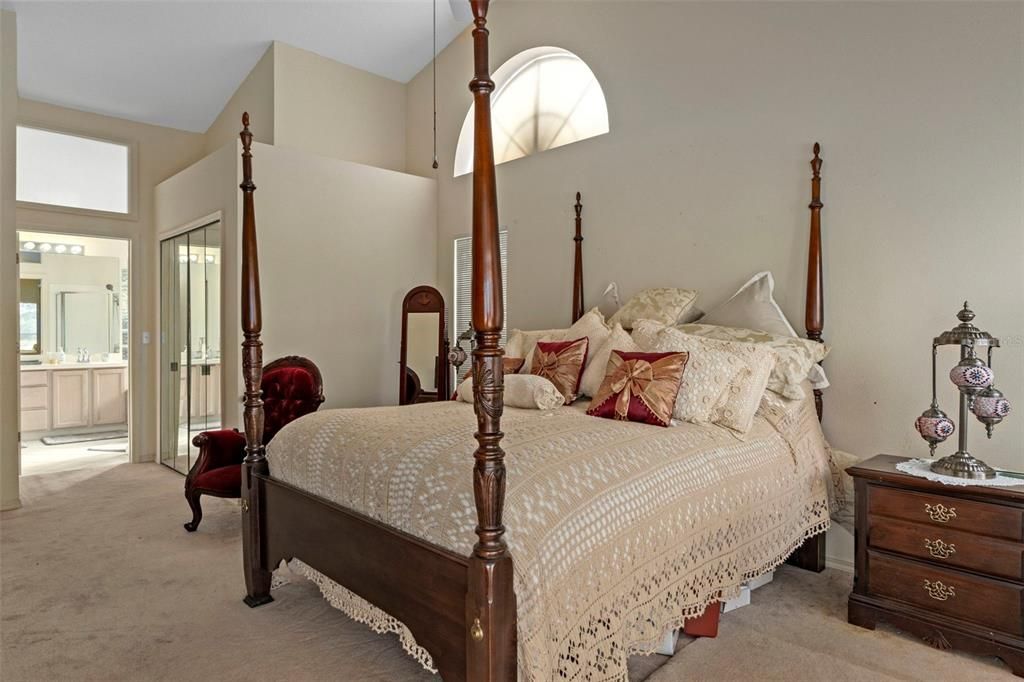 На продажу: $335,000 (3 спален, 2 ванн, 1725 Квадратных фут)