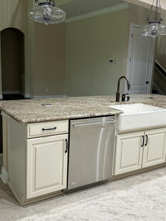 For Sale: $1,999,000 (4 beds, 3 baths, 3470 Square Feet)