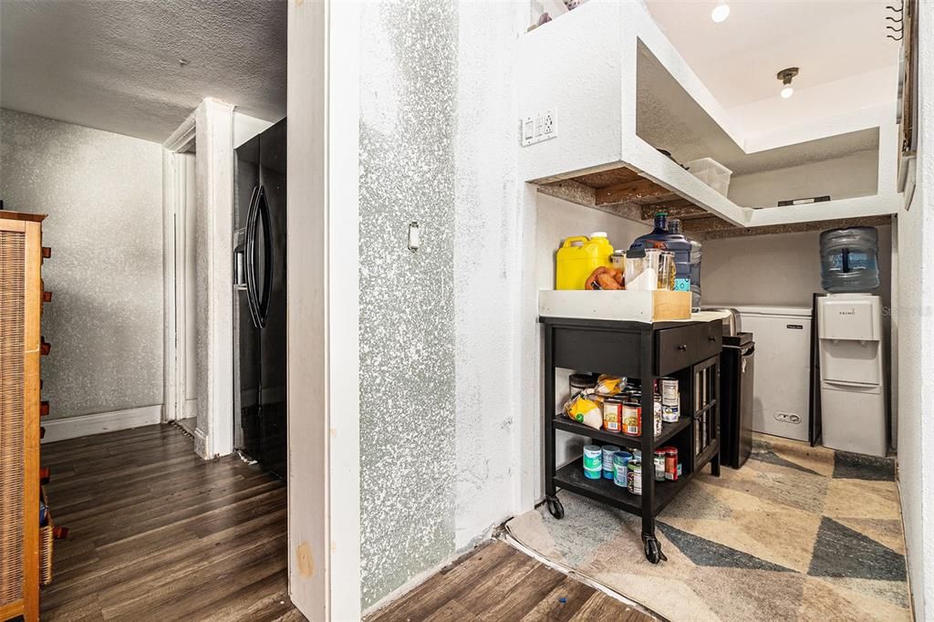 На продажу: $315,000 (4 спален, 3 ванн, 1728 Квадратных фут)