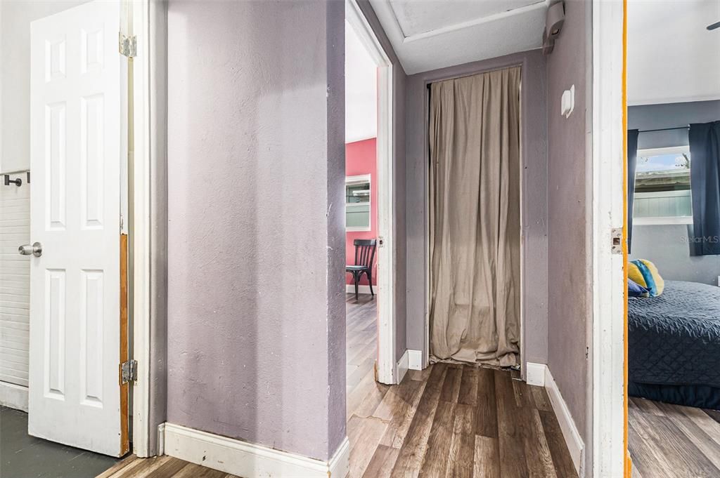 На продажу: $315,000 (4 спален, 3 ванн, 1728 Квадратных фут)