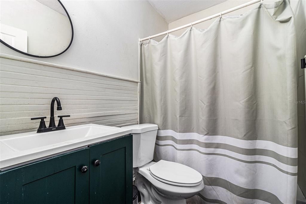 На продажу: $315,000 (4 спален, 3 ванн, 1728 Квадратных фут)