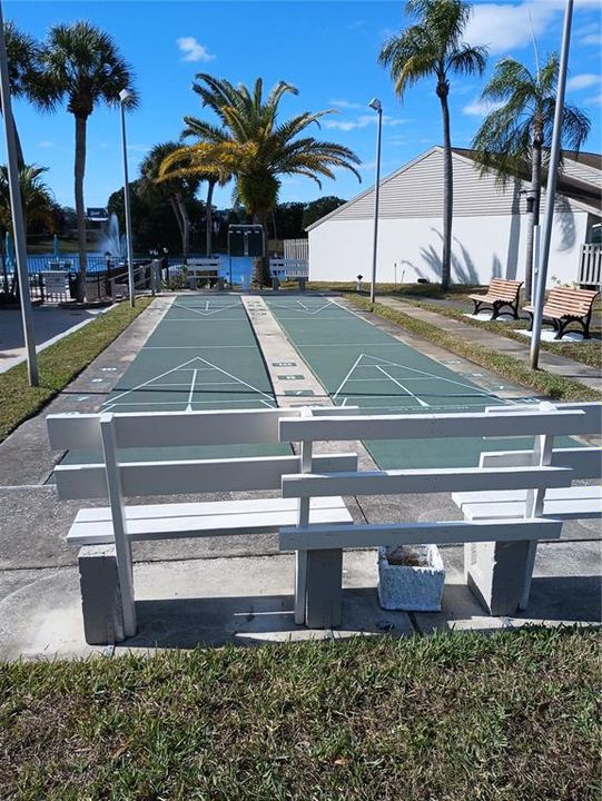 待售: $155,000 (2 贝兹, 1 浴室, 904 平方英尺)