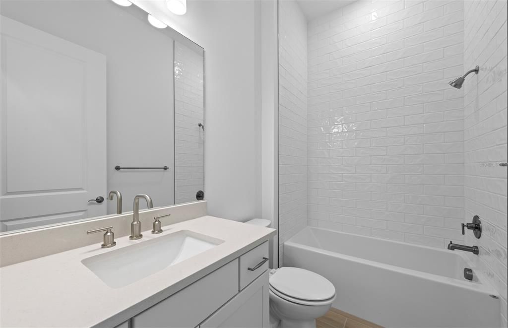 На продажу: $749,990 (3 спален, 2 ванн, 2269 Квадратных фут)