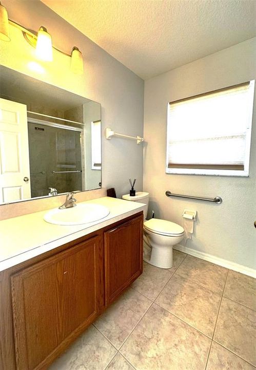 Activo con contrato: $424,900 (3 camas, 2 baños, 1642 Pies cuadrados)