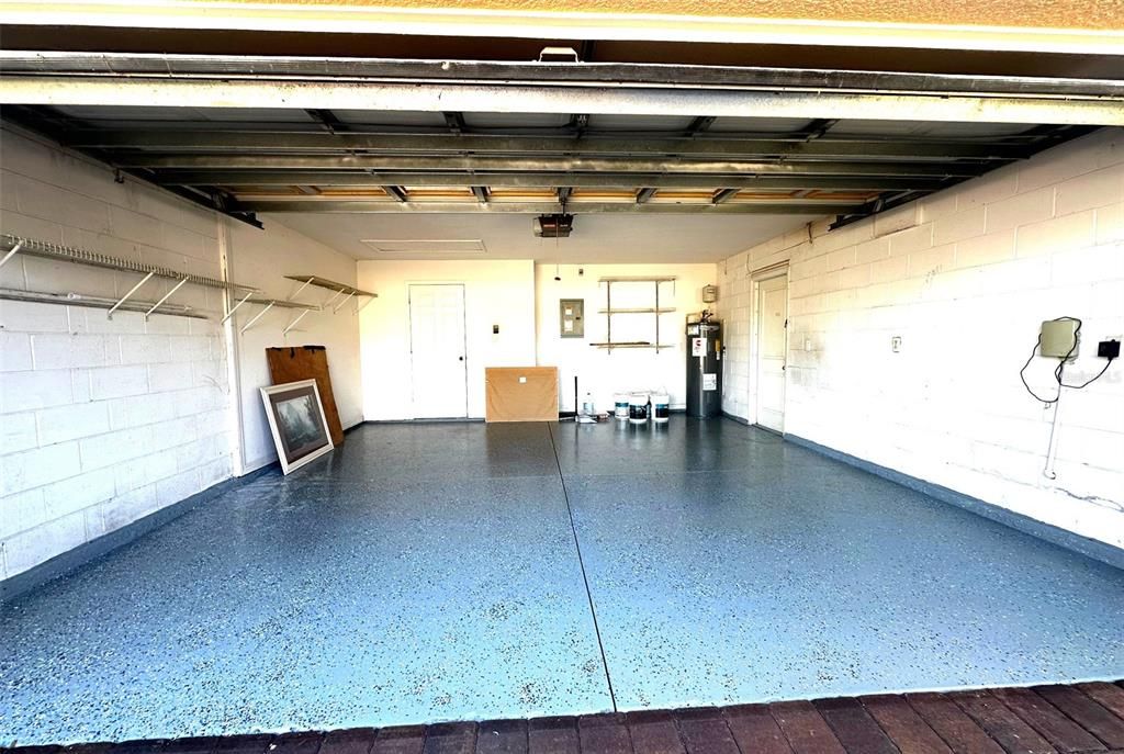 Activo con contrato: $424,900 (3 camas, 2 baños, 1642 Pies cuadrados)