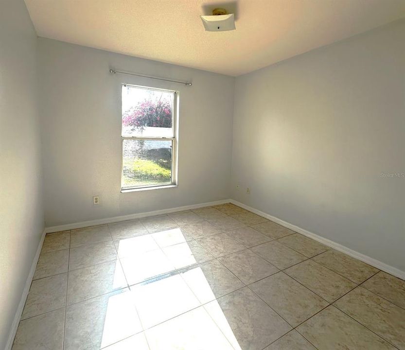 Activo con contrato: $424,900 (3 camas, 2 baños, 1642 Pies cuadrados)