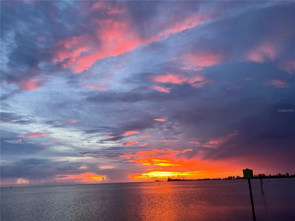 待售: $179,900 (0.16 acres)