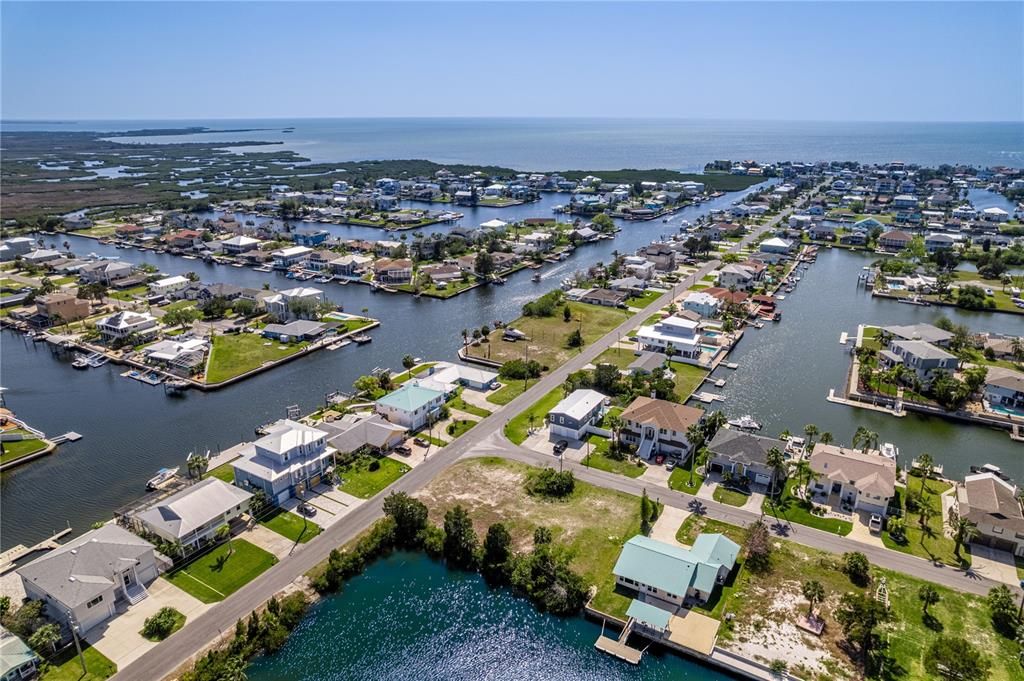 待售: $179,900 (0.16 acres)