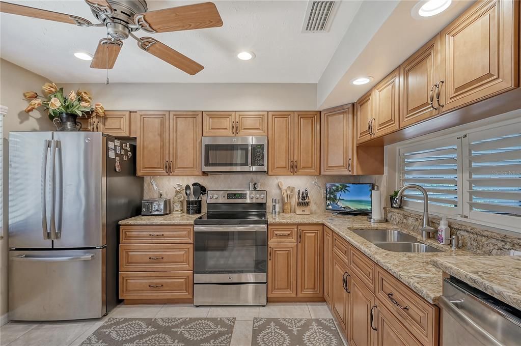 待售: $430,000 (3 贝兹, 2 浴室, 1971 平方英尺)