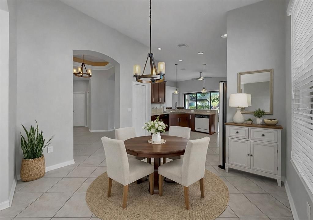 На продажу: $499,000 (3 спален, 2 ванн, 2051 Квадратных фут)