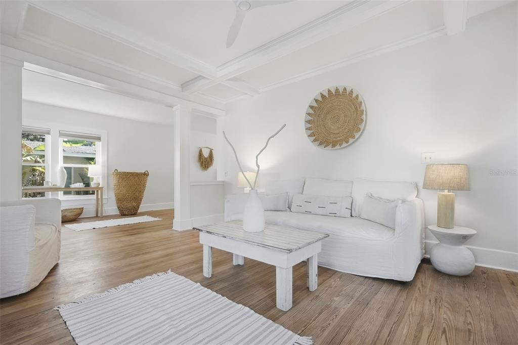 For Sale: $1,485,000 (3 beds, 2 baths, 2093 Square Feet)