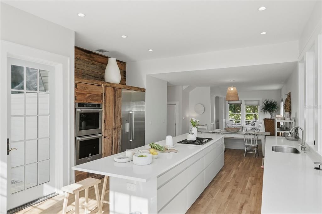 For Sale: $1,485,000 (3 beds, 2 baths, 2093 Square Feet)