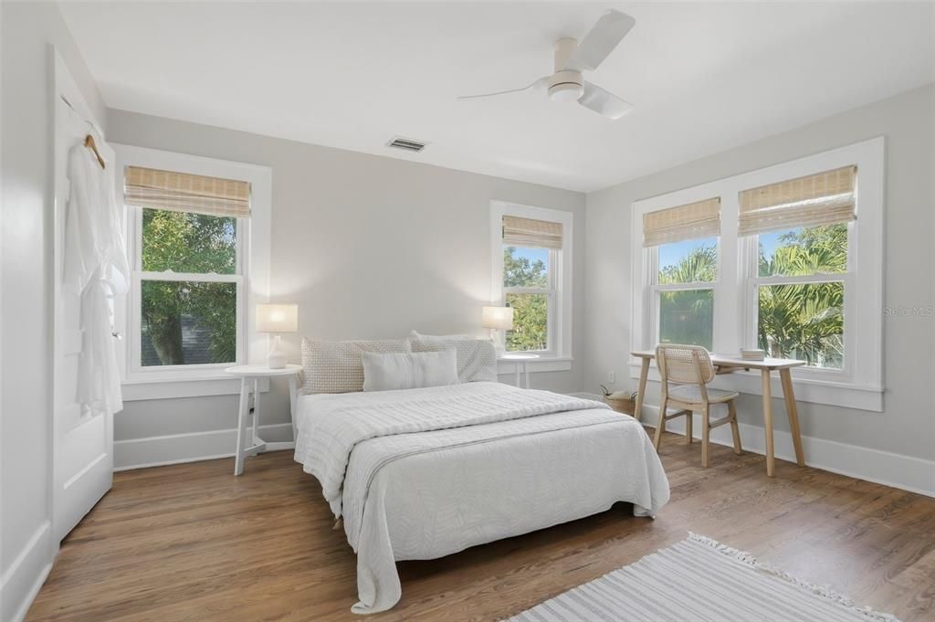 For Sale: $1,485,000 (3 beds, 2 baths, 2093 Square Feet)