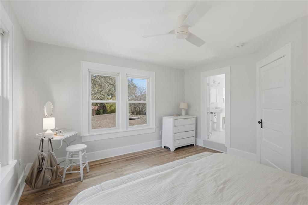 For Sale: $1,485,000 (3 beds, 2 baths, 2093 Square Feet)