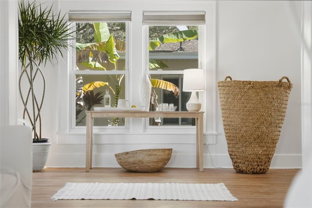 For Sale: $1,485,000 (3 beds, 2 baths, 2093 Square Feet)