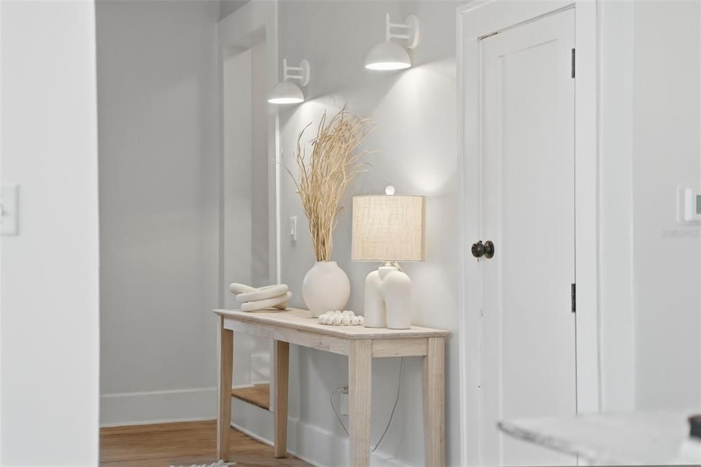 For Sale: $1,485,000 (3 beds, 2 baths, 2093 Square Feet)